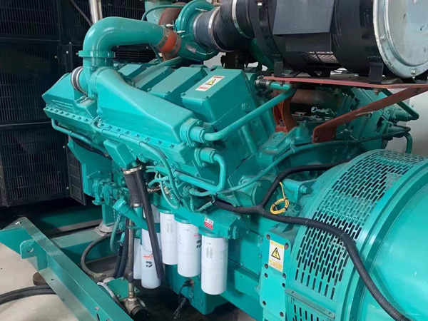 建瓯更换100kW柴油发电机组机油时，需要注意哪些事项？